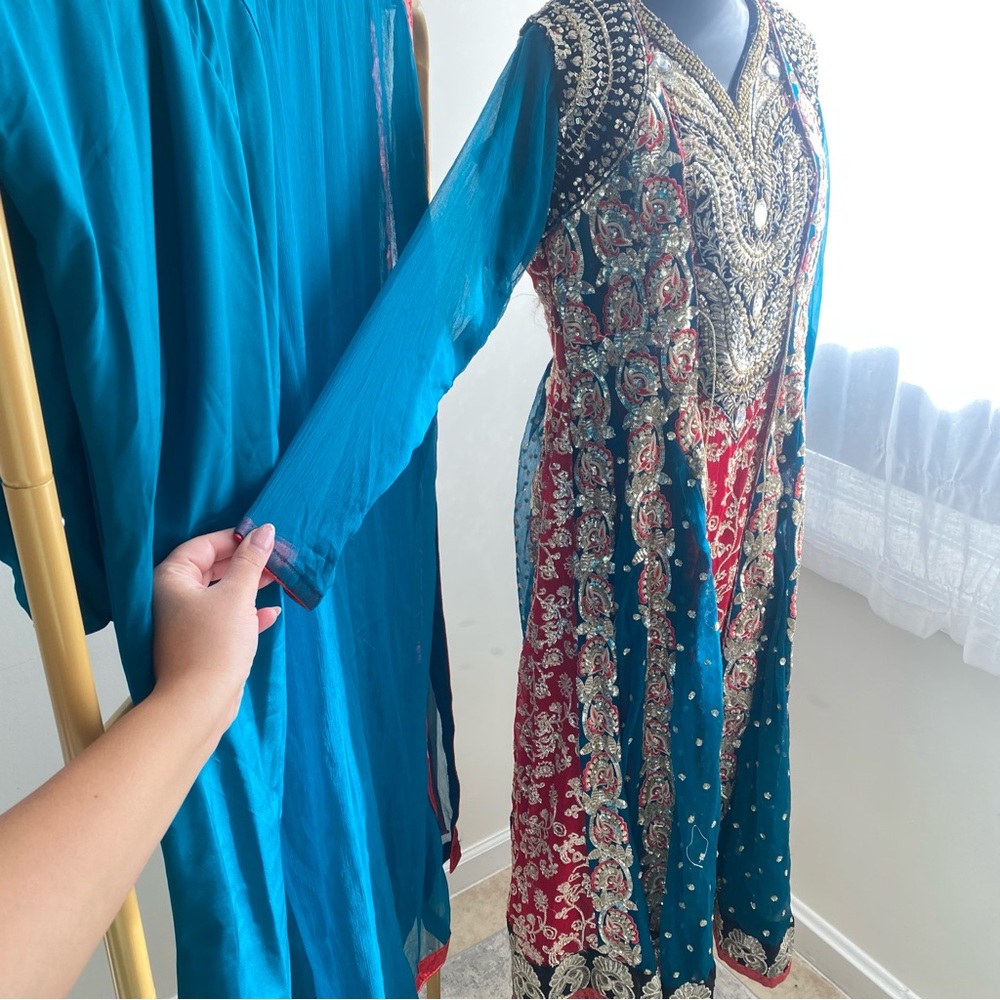 Embroidered Teal and Red Traditional Dress with Scarf shalwar kameez - Picture 4 of 7